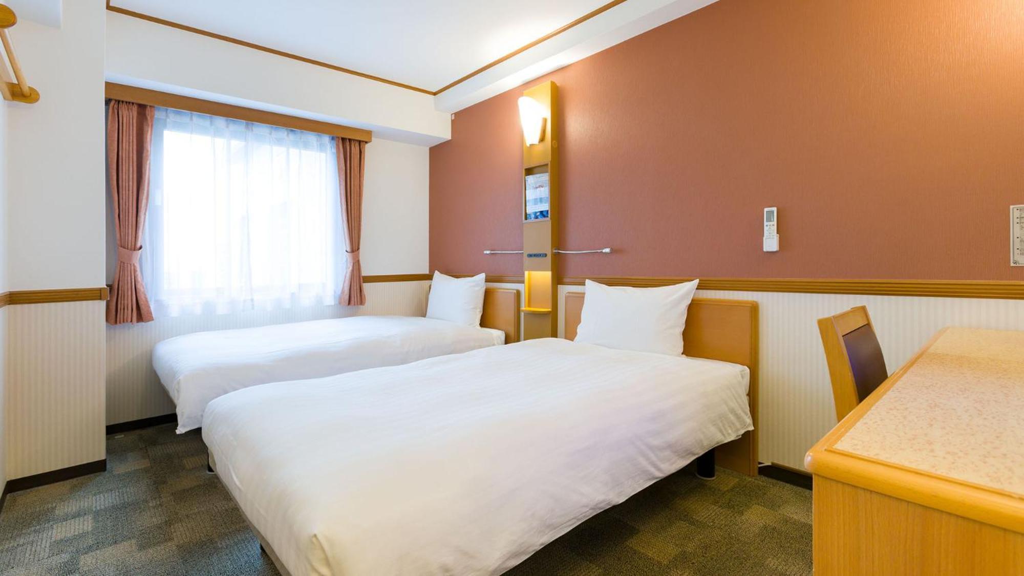 Toyoko Inn Yonezawa Ekimae Exterior photo